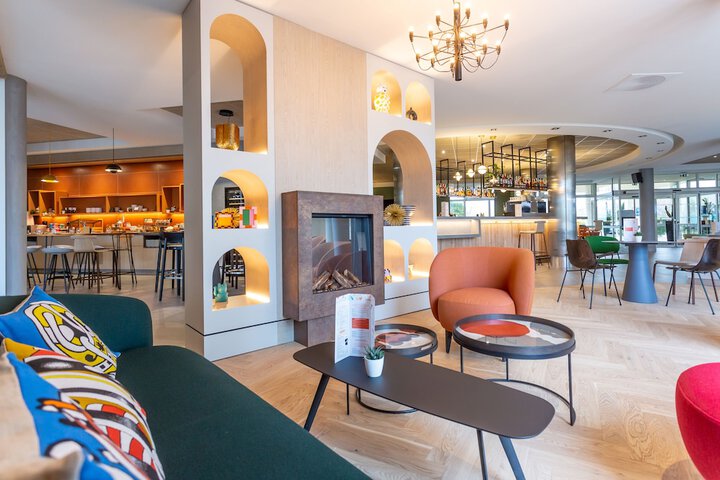 Hotel Interior 97 of 106
