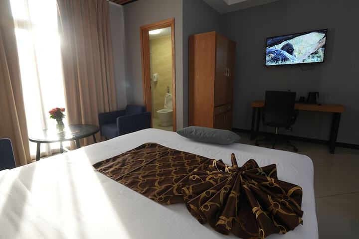 Room 61 of 173