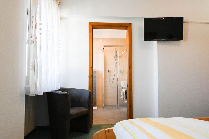 Room 40 of 92