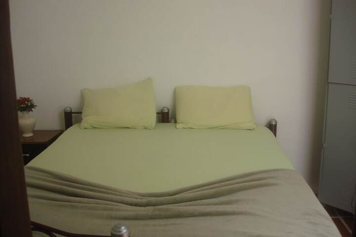 Room 26 of 76