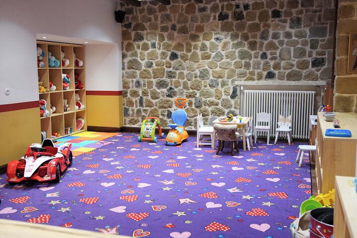 Childrens Activities 83 of 100