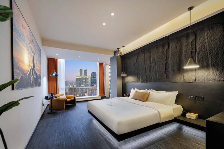 Room 41 of 112
