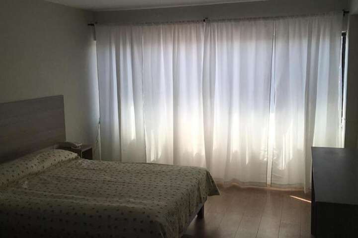 Room 5 of 26