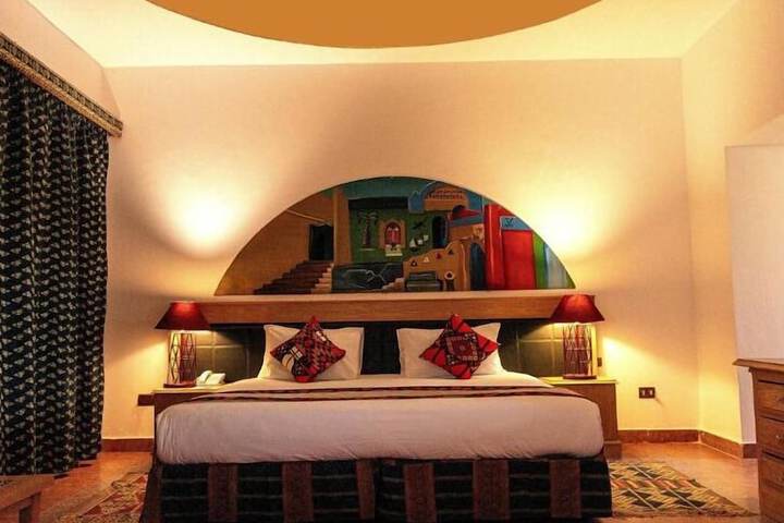 Room 17 of 152