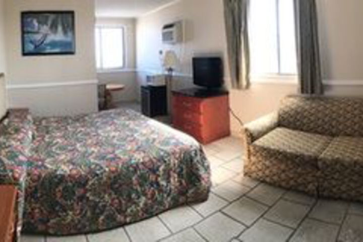 Room 7 of 63