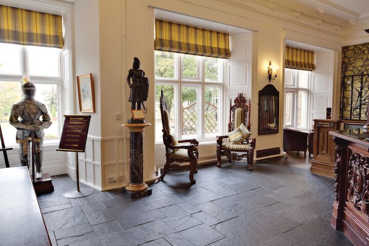 Hotel Lobby