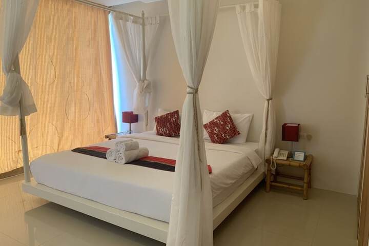 Room 92 of 105