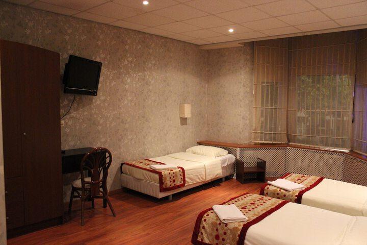 Room 3 of 5