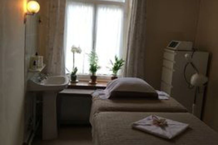 Room 12 of 12