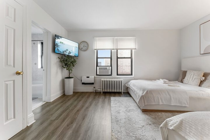 Room 20 of 35