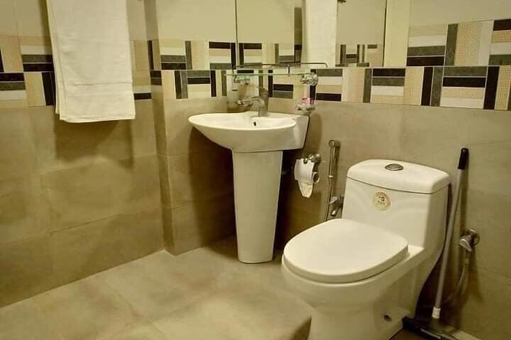 Room 2 of 21