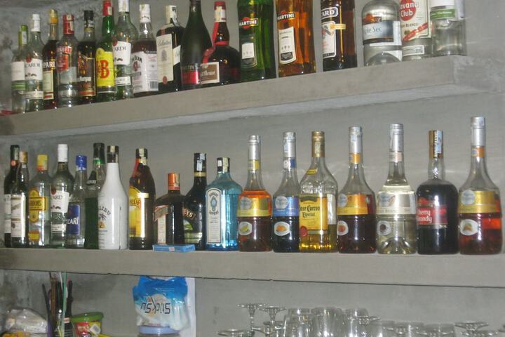 Lounge 102 of 126