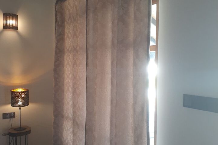 Room 7 of 32