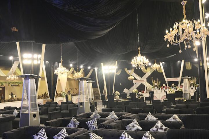 Ballroom/Hall 87 of 112