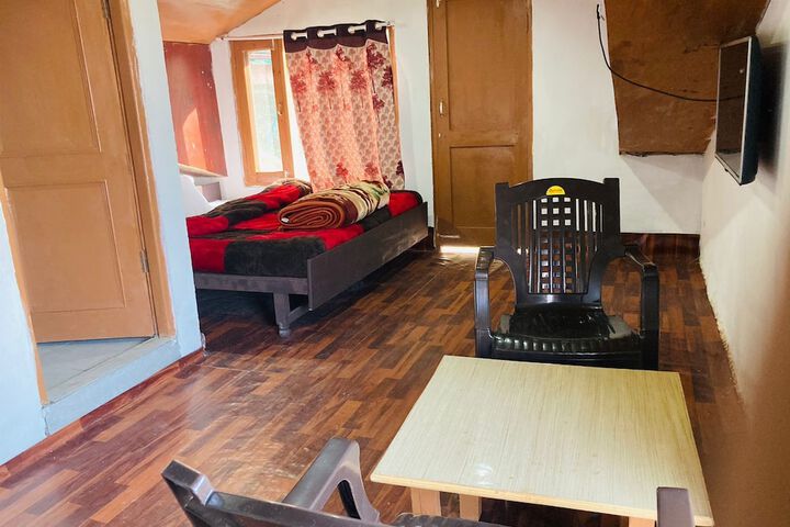 Hotel Snow Crest Residency