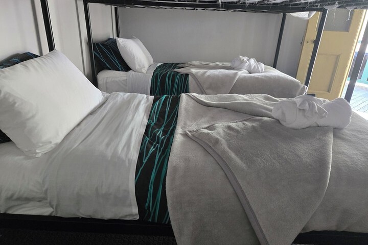 Room 7 of 17