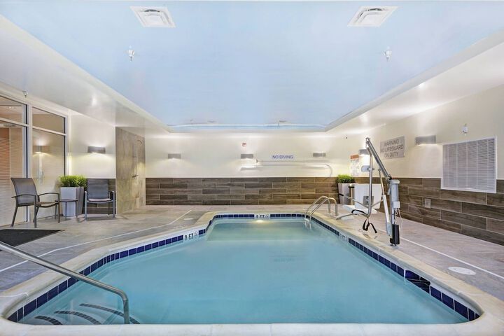 Pool 18 of 37