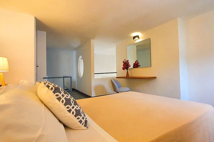 Room 3 of 30
