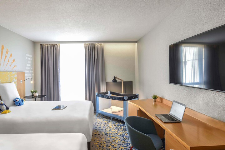 Room 20 of 115