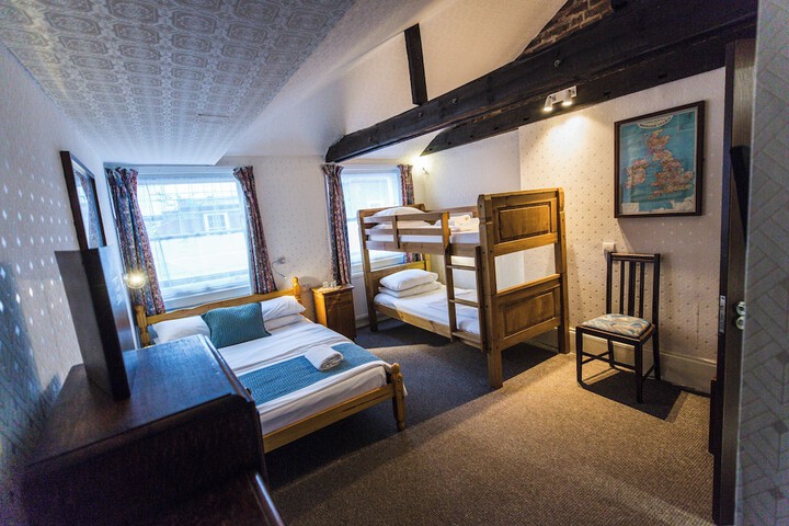 Room 52 of 125