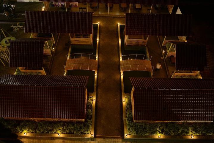 Hotel 32 of 36