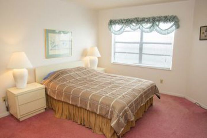 Room 8 of 14