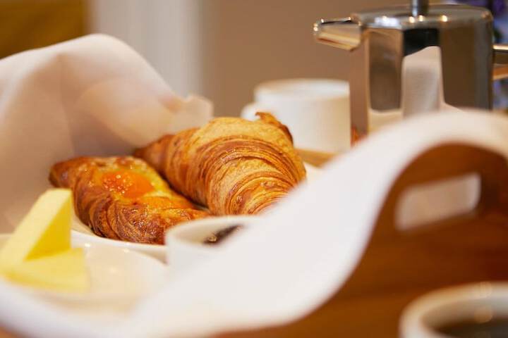 Breakfast/Coffee Service 45 of 62
