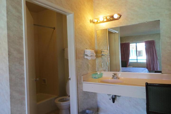 Room 17 of 45