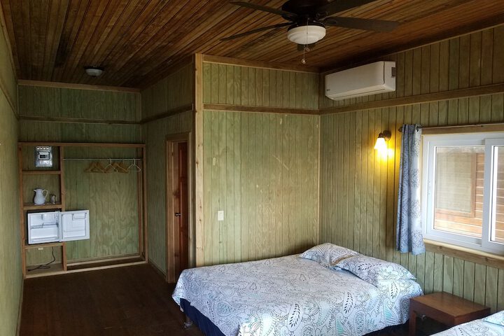 Room 6 of 32