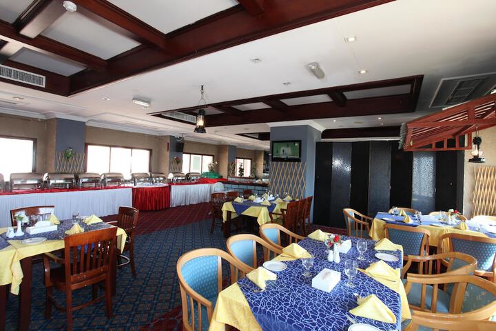 Dining Photos