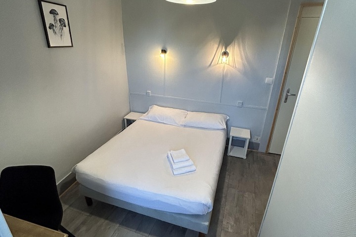Room 18 of 81