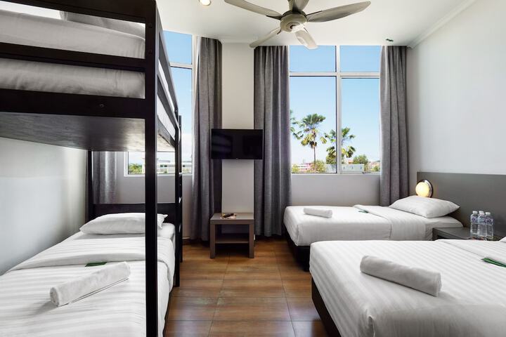 Room 5 of 21