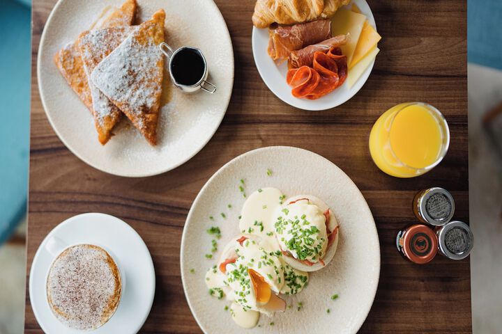 Breakfast meal