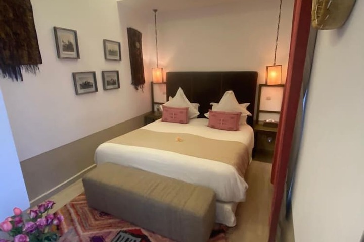 Room 26 of 65