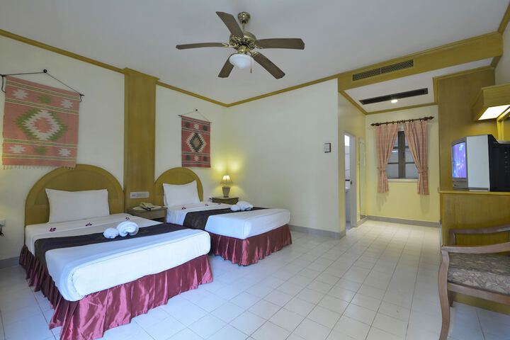 Room 5 of 70