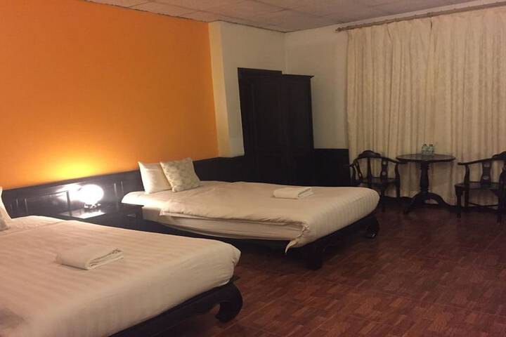 Room 16 of 25