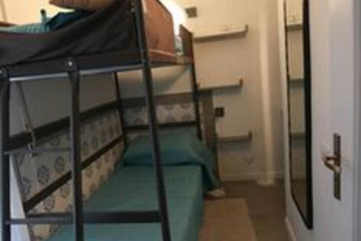 Room 5 of 22