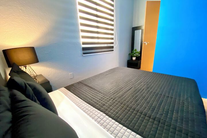 Room 13 of 26