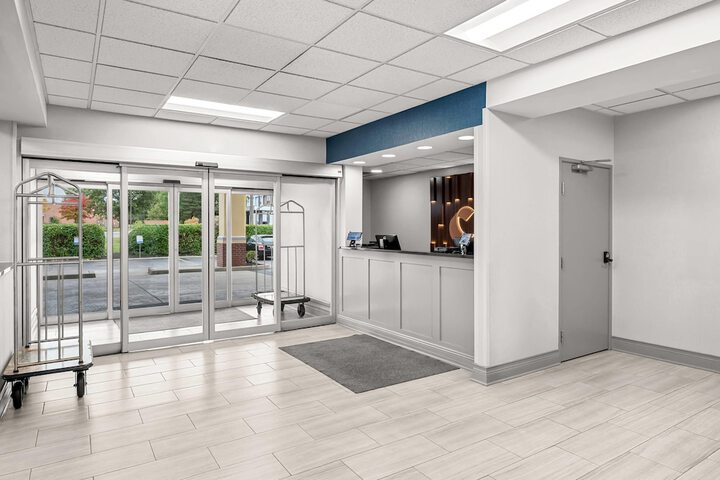 Hotel Interior 7 of 70