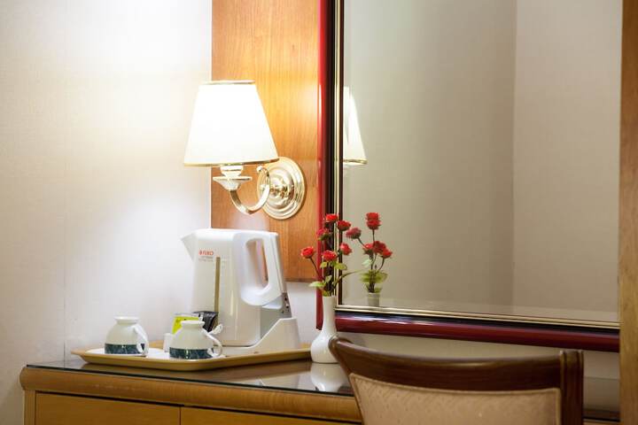 Room 10 of 39