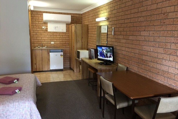 Room 12 of 44