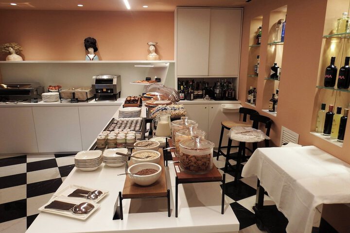 Dining 67 of 83