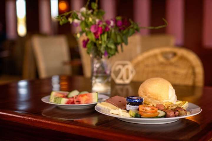 Breakfast/Coffee Service 18 of 26