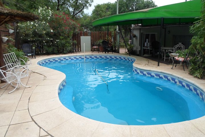 Pool 59 of 126