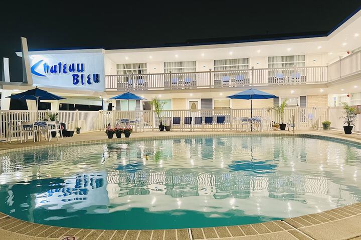 Chateau Bleu