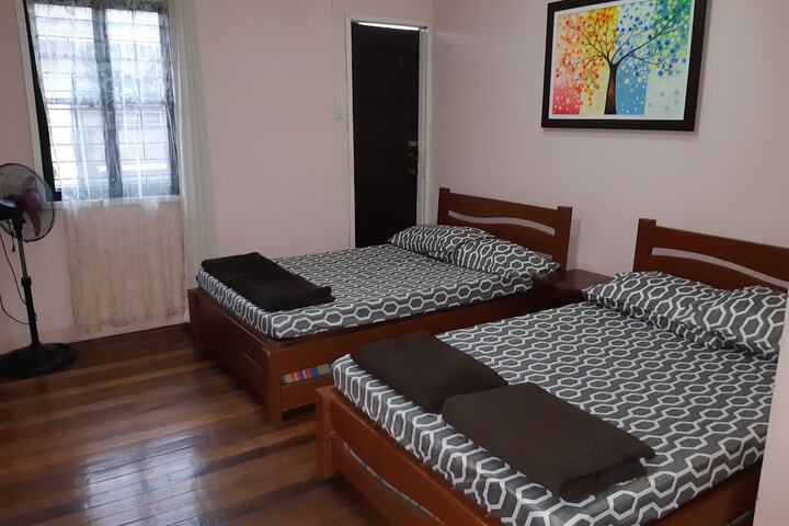 Room 5 of 25