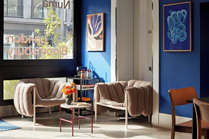 Guest Lobby