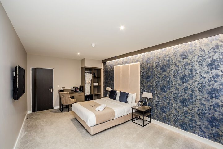Room 12 of 61