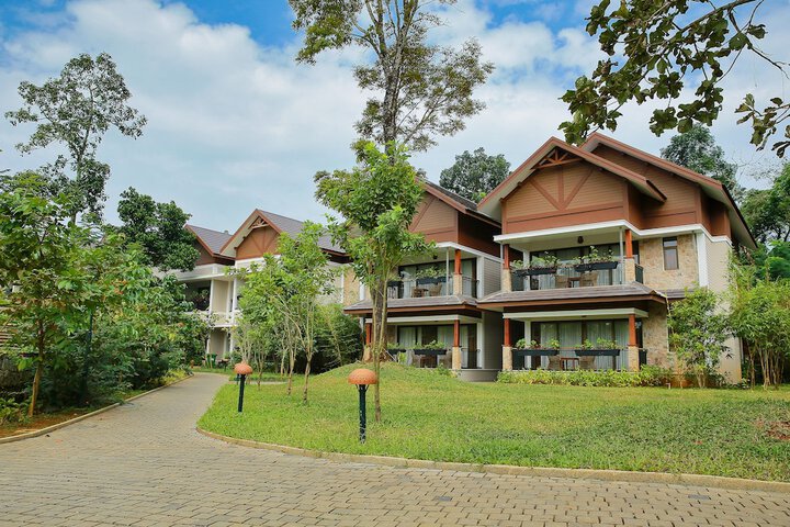 Hotel Exterior 97 of 98