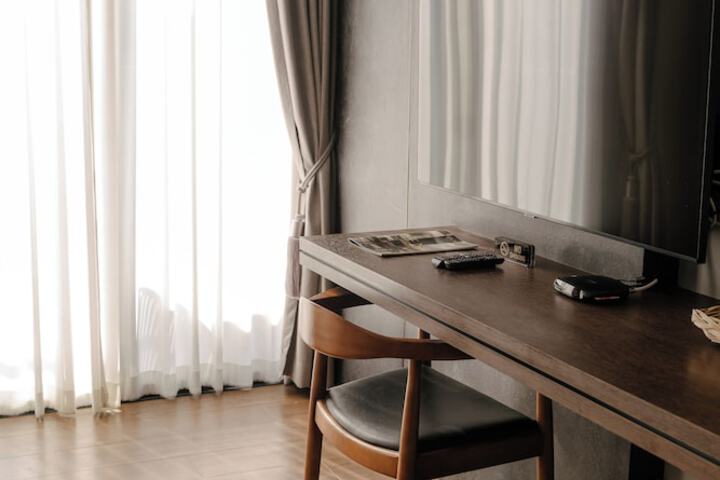 Room 10 of 216